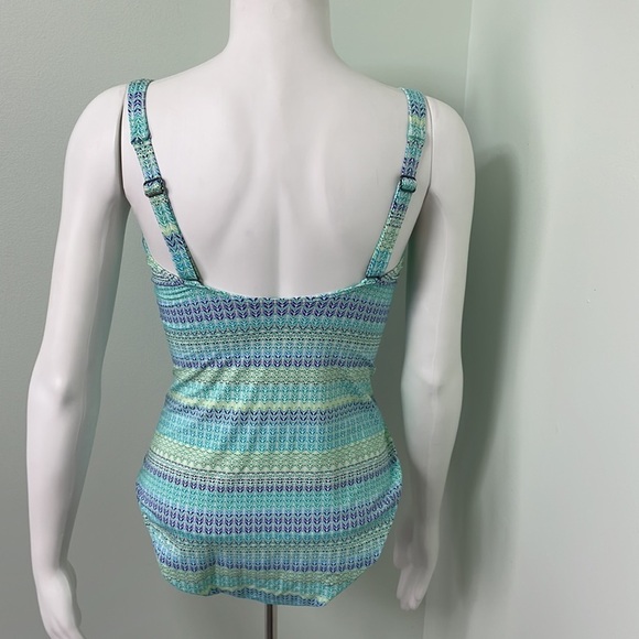 Sunseeker swimsuit - Picture 5 of 11